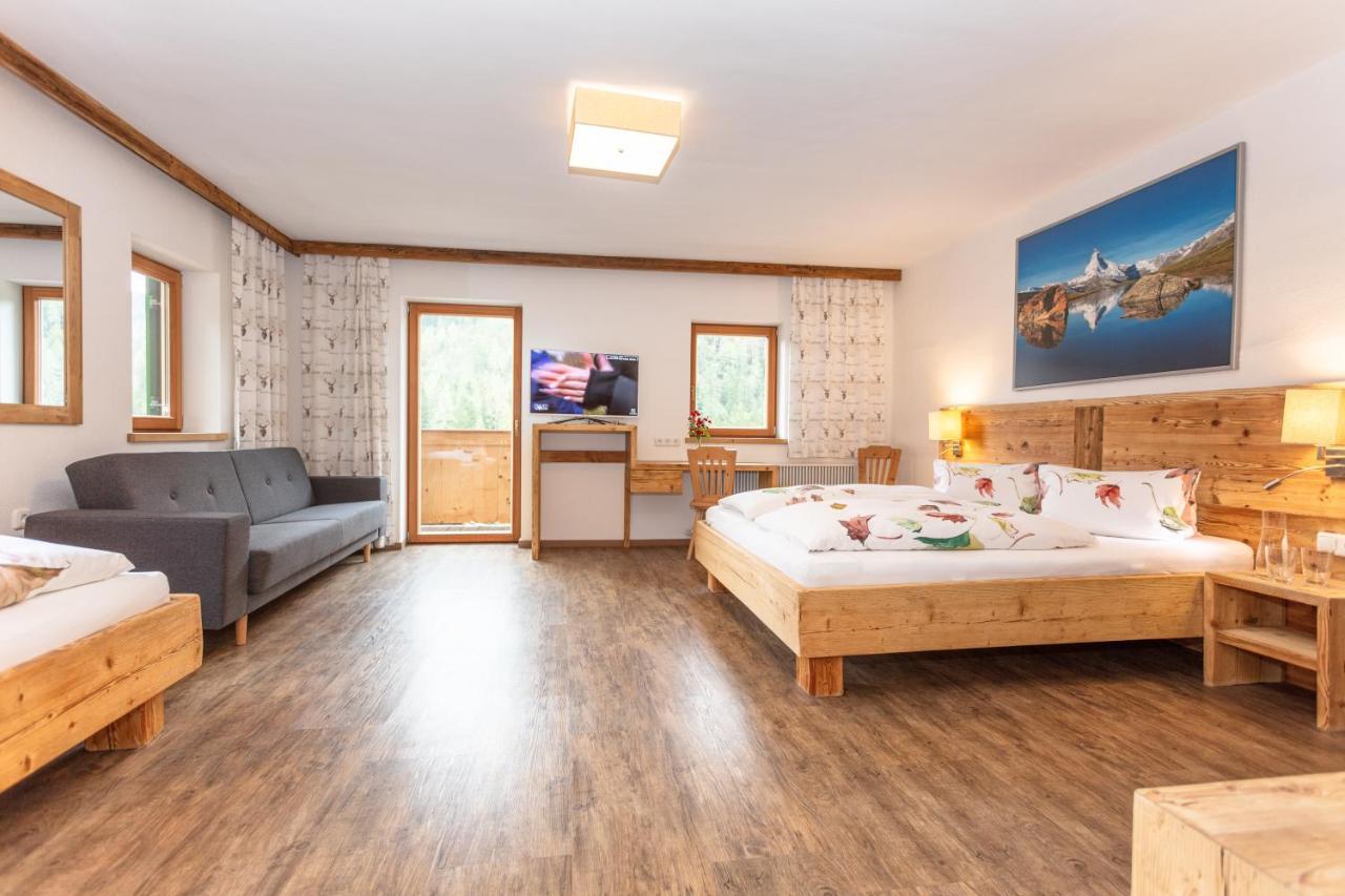 Hotel Gasthof St. Adolari Sankt Ulrich am Pillersee Exteriér fotografie