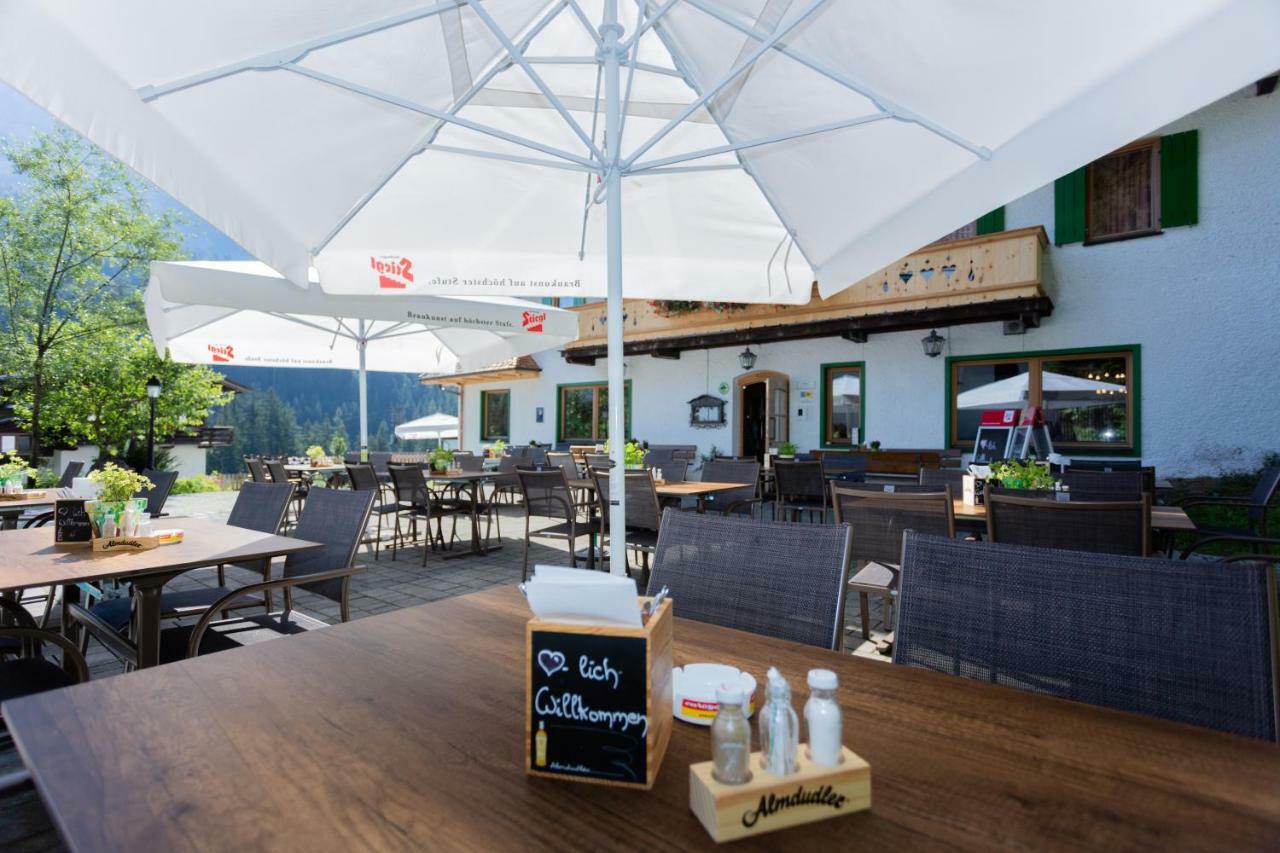 Hotel Gasthof St. Adolari Sankt Ulrich am Pillersee Exteriér fotografie